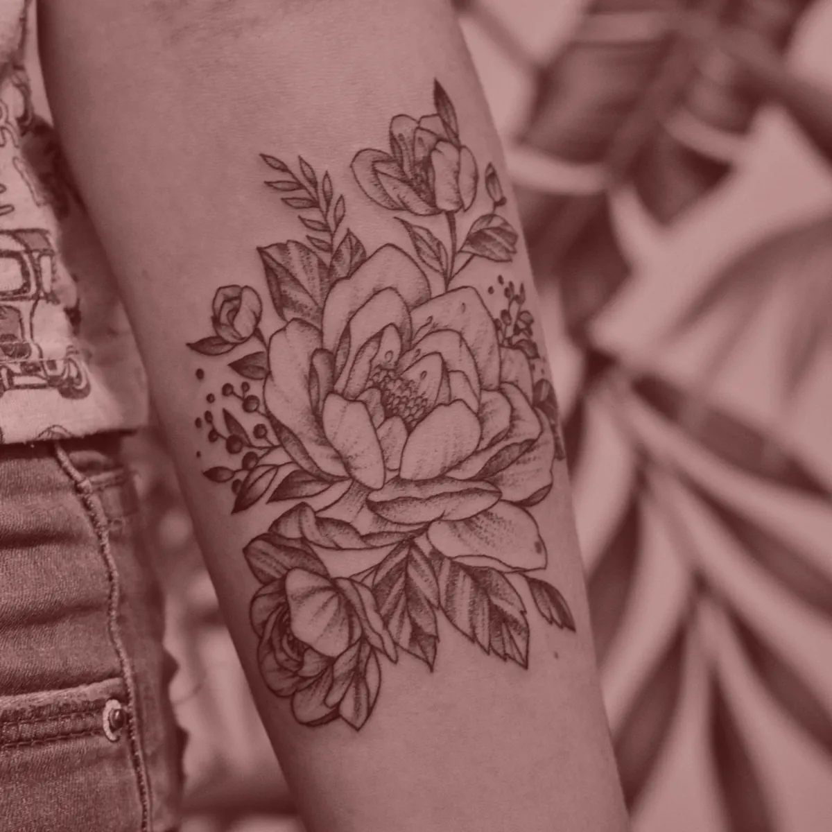 Black & grey peony · Isha, fresh on the day