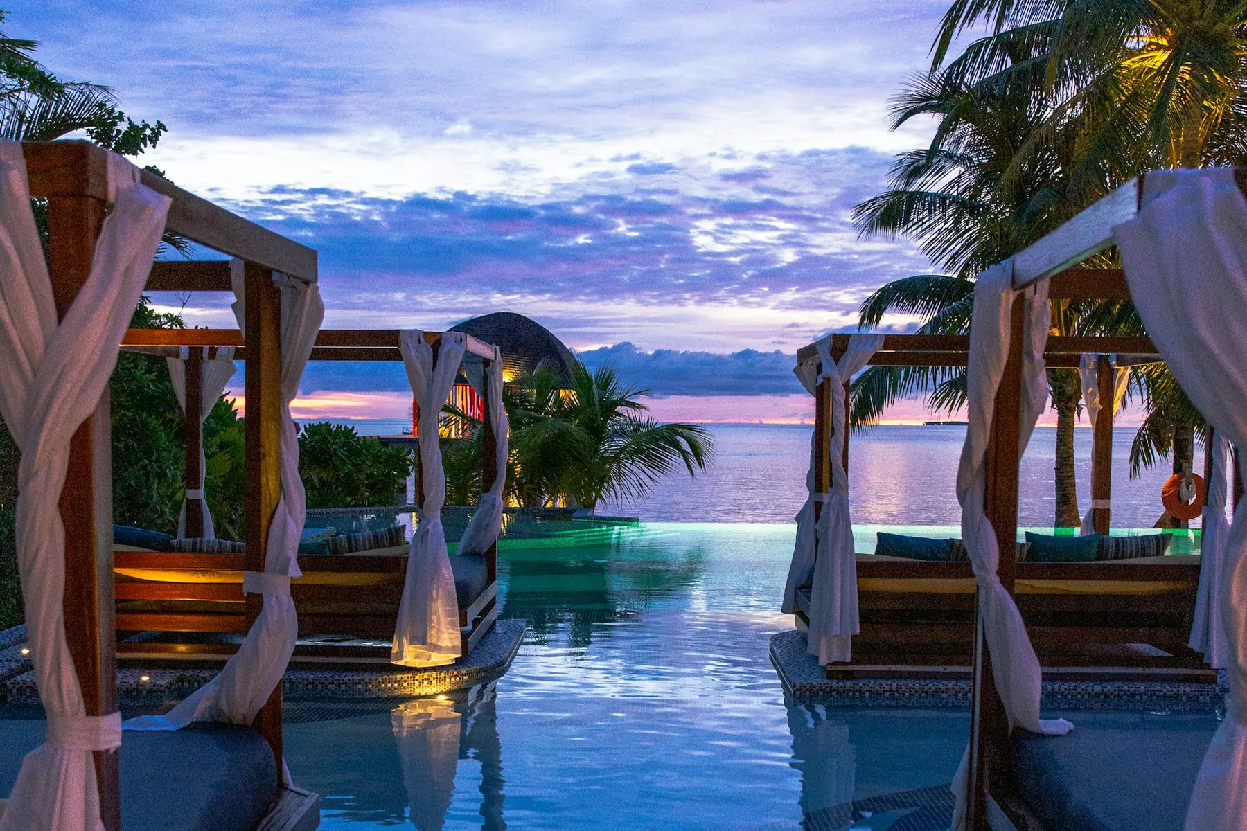 Pool Suite, view 3