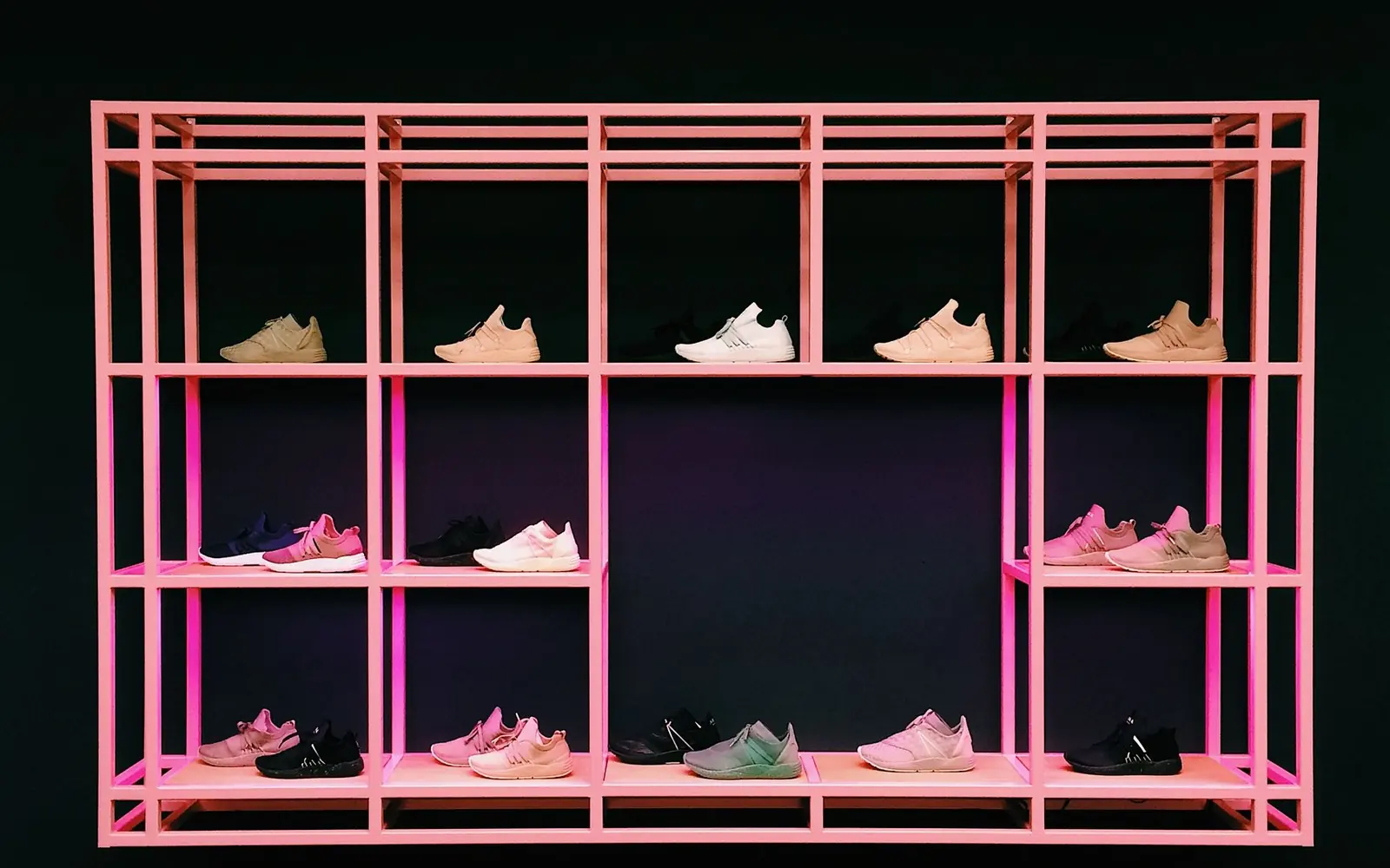 The Kinetra store floor