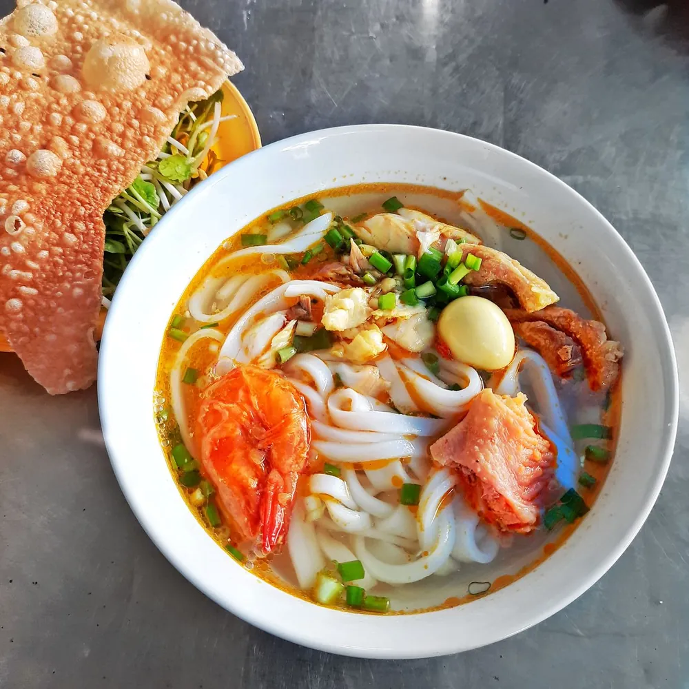 Seafood noodle soup