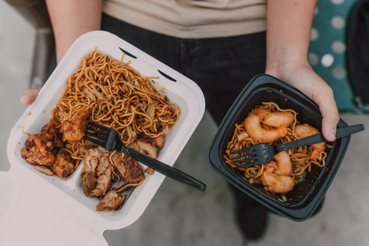 Noodle and prawn lunch combo boxes